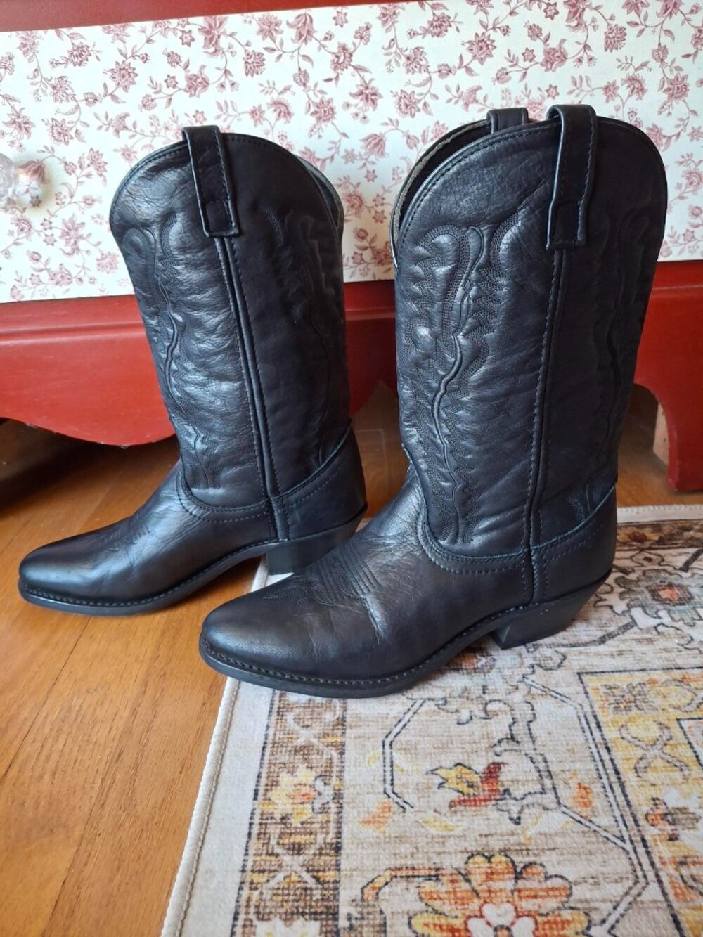 Women's Size 8M Laredo Cowboy Boots Black Leather Western